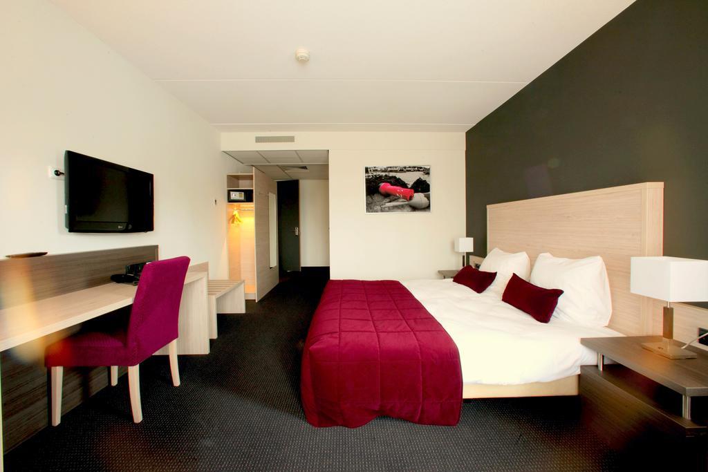 Hotel Bornholm เวสต์-เทอร์เชลลิง ภายนอก รูปภาพ