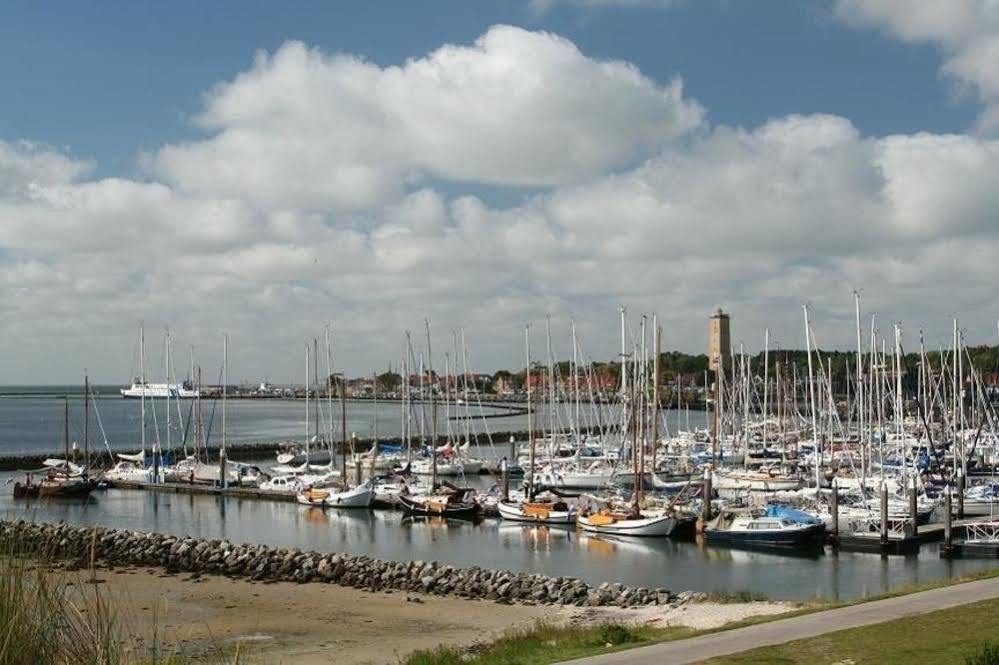 Hotel Bornholm เวสต์-เทอร์เชลลิง ภายนอก รูปภาพ